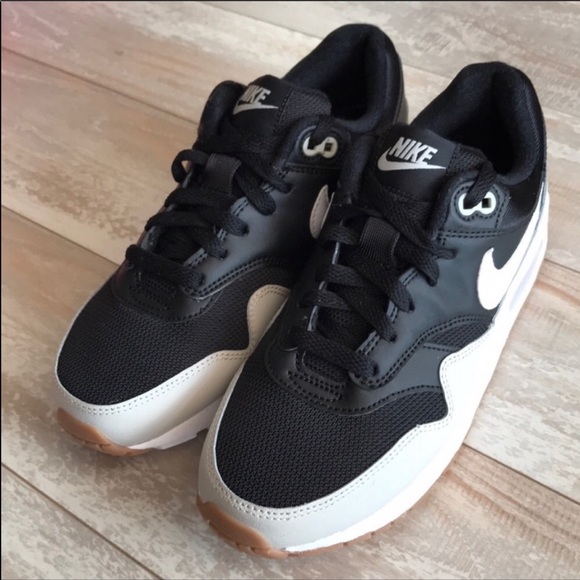 NWT Nike Air Max 1 - Picture 3 of 8